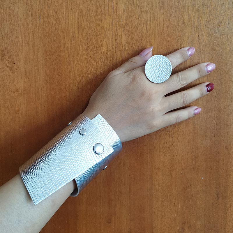 Tekstur læderarmbånd til kvinder armbånd femme punk wrap armbånd & armringe femme smykker