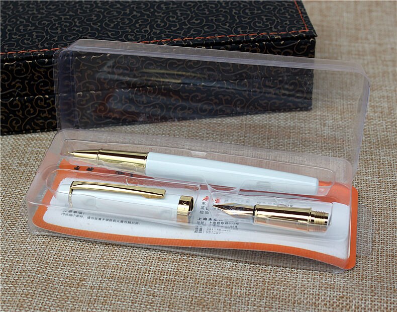 style Affordable Double nib fountain pen set Iraurita pen good ink pen for friend: White