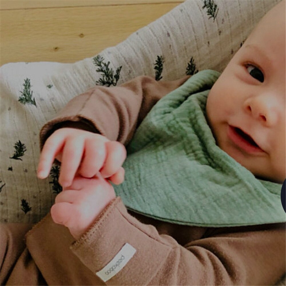 Baby-mundtuch aus doppellagiger baumwollgaze, einfarbig, mit druckknopfverschluss, weich, zum aufsaugen von sabber, für neugeborene, halsband-lätzchen