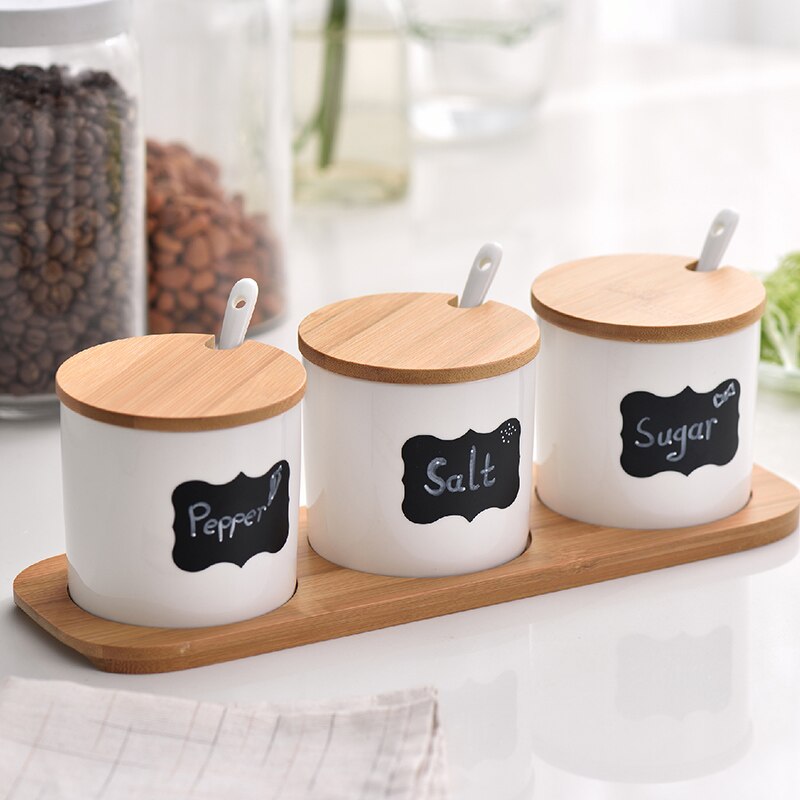 Criativo de Cerâmica Frascos de Especiarias com Tampa e Colher de Porcelana Açúcar Sal Tempero Frascos De Armazenamento com Bandeja De Bambu material de Cozinha