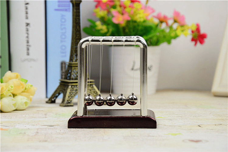 Medium Size Newton's Smart Cradle Balance Steel Ball , Physics Science Pendulum Ball , Desk Toy
