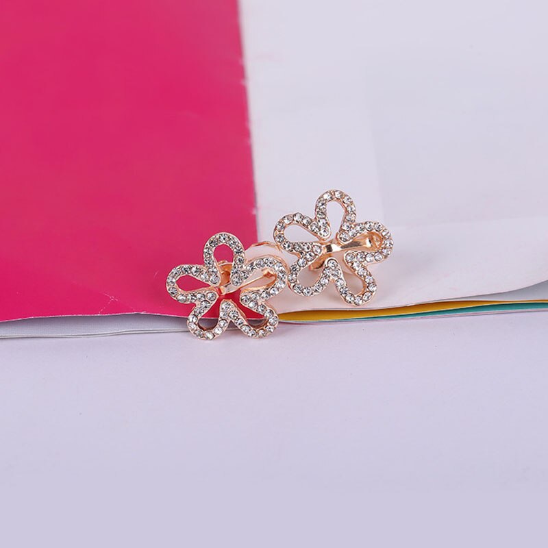 Korea Style Five petals Shape Rhinestone Clip on Earrings Without Piercing for Girls Party No Hole Ear Clip