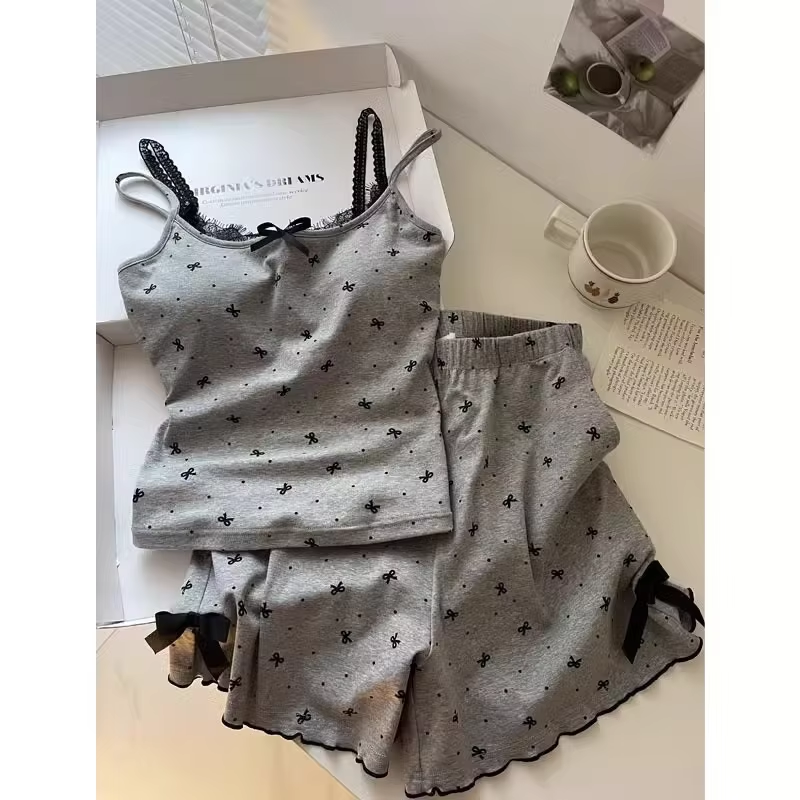 Dames zomer nachtkleding set met jarretels, stippenprint en borstkussen, sexy tweedelige nachtkleding set voor thuis