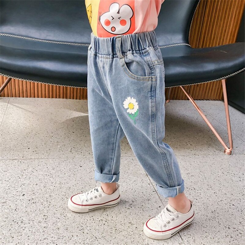 2-7T Jeans per ragazza bambino bambino stampa floreale pantaloni in Denim elegante carino dolce pantaloni larghi per bambini pantaloni da jogging primavera Streetwear