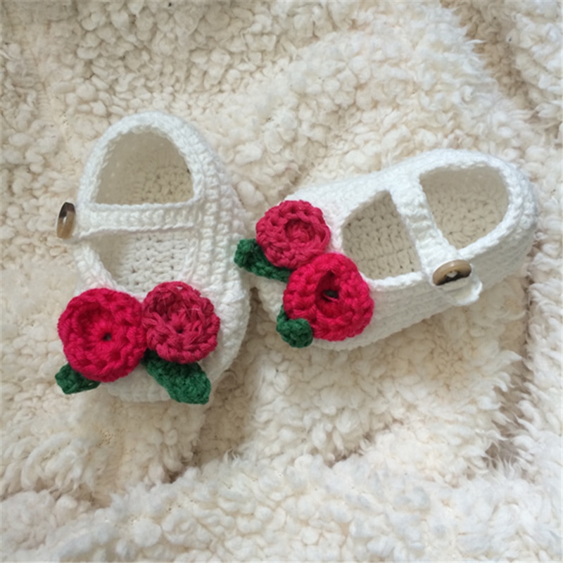 Qyflyxuecrochet bebê sandálias bege tan branco marrom com flor crochê sapatos de verão do bebê menina sandálias de crochê tan do bebê