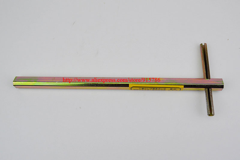 1 stk. 100mm utvidet type heisetrekantnøkkel / trekantnøkkel / togtrekantnøkkel