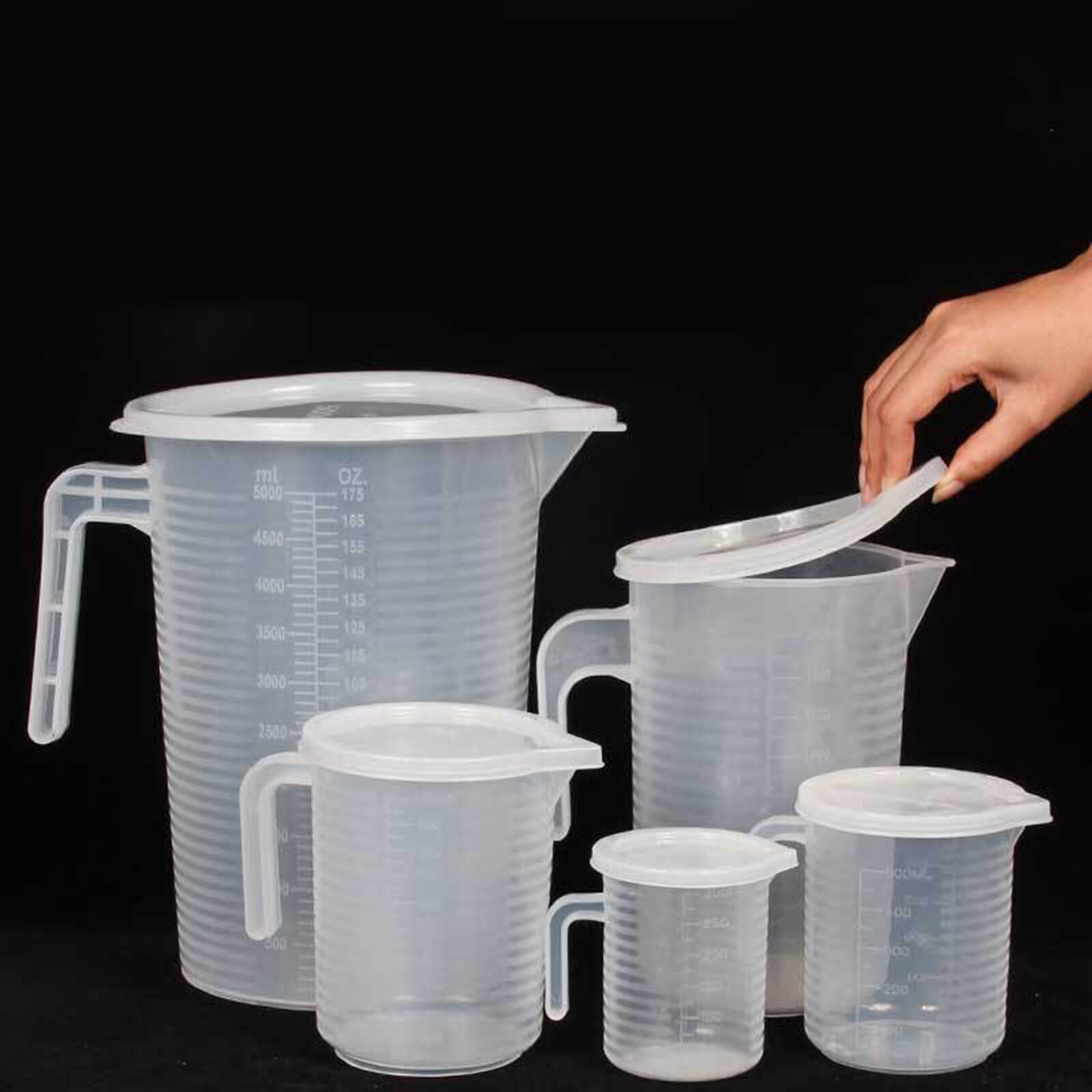 Large Measuring Container Great Pool Measuring Cup Chemicals Also Used For Motor Oil Measuring , Lawn Measuring, Lye Container