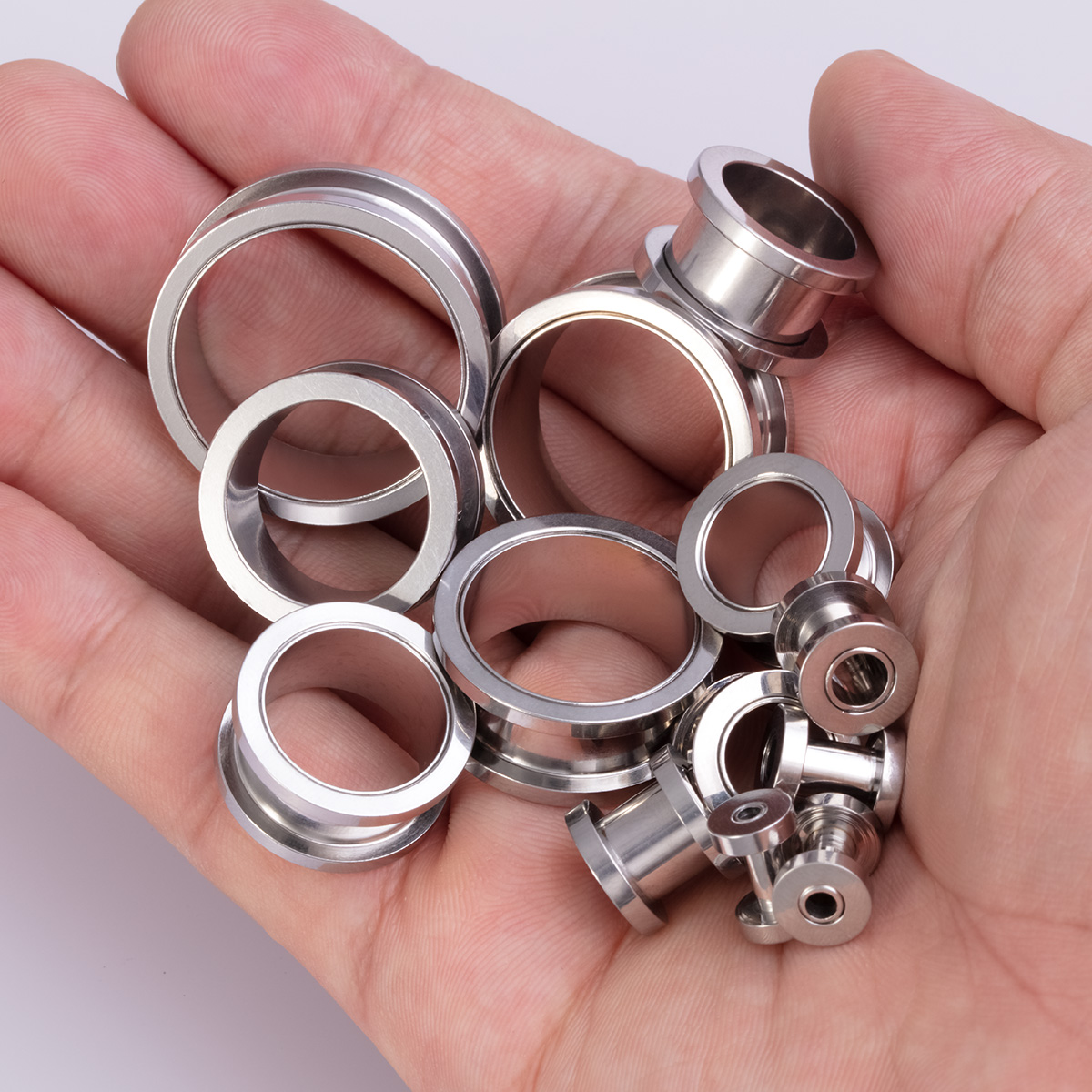Jauges d'oreille à vis en acier chirurgical, 2 pièces, extenseur de Tunnel, Piercing corporel, bouchons Double évasés, boucles d'oreilles extensibles pour unisexe 3-25mm