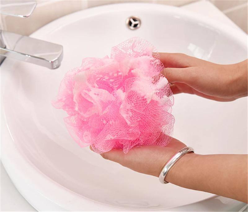 Badblomma duschsvampboll enfärgad mjuk stor badhandduk bubbelskrubber plast kroppsrengöring tvättlapp gnugga torrt