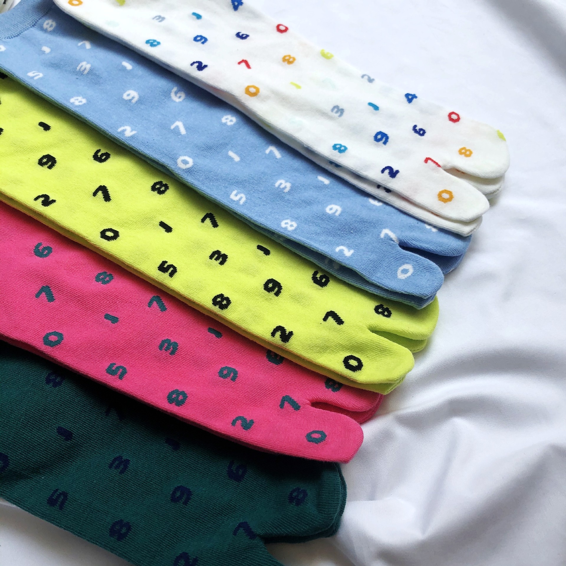 Chic Japanese Jacquard Split Toe Socks Digital Combed Cotton Two Toe Socks Women Korean Harajuku Two Finger Tabi Socks