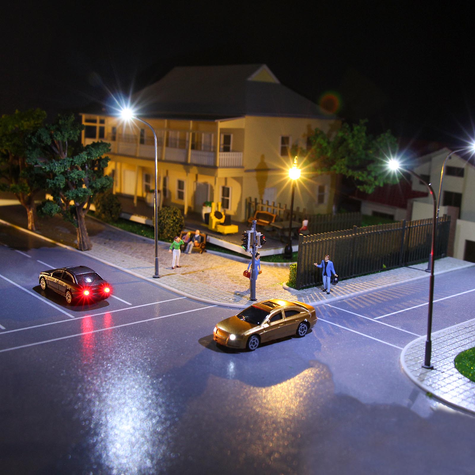 12PCS 1:200 Z Scale Model Lighted Cars With 3V 12V LEDs Lights for Building Layout EC200 railway modeling