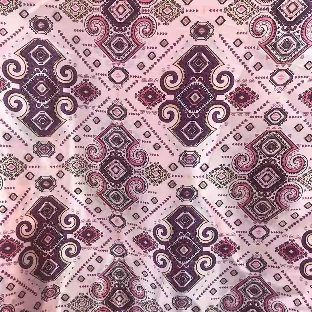 Etnische Print Satijn Zachte Stof Diy Materiaal Voor Ambachtelijke Lint Sjaal: 1