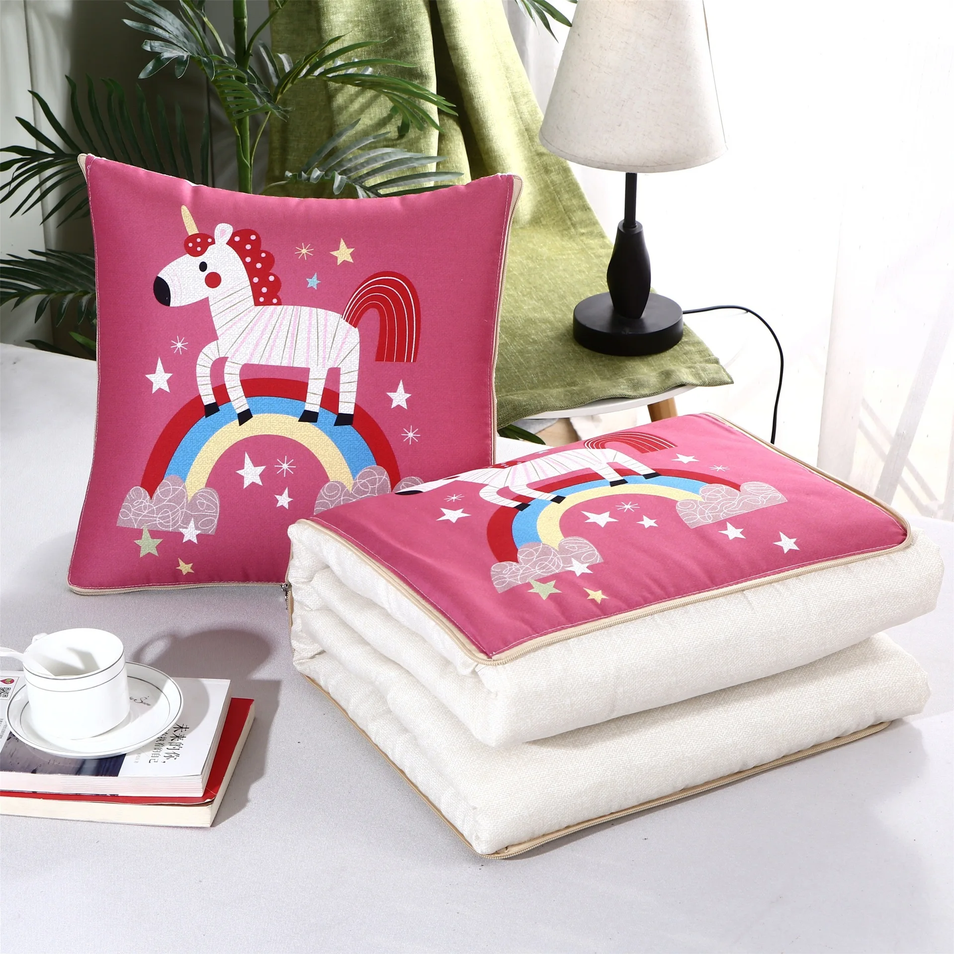 Multifunctionele deken Opvouwbaar kussenkussen, PP-katoen voor bank, bed, auto, reizen 2 in 1, cartoonkussens, kussens, dekens: 40*60 / Rood