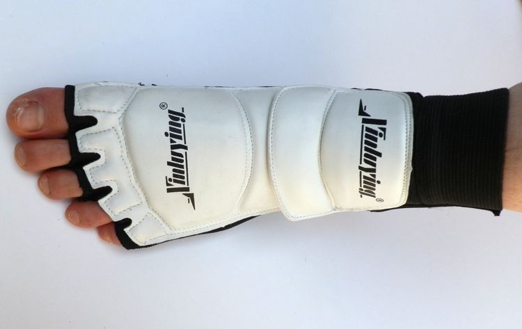 De Protector de pie para Taekwondo luchando protección Kickboxing FoodGuard WTF aprobados tobillo de apoyo a la protección