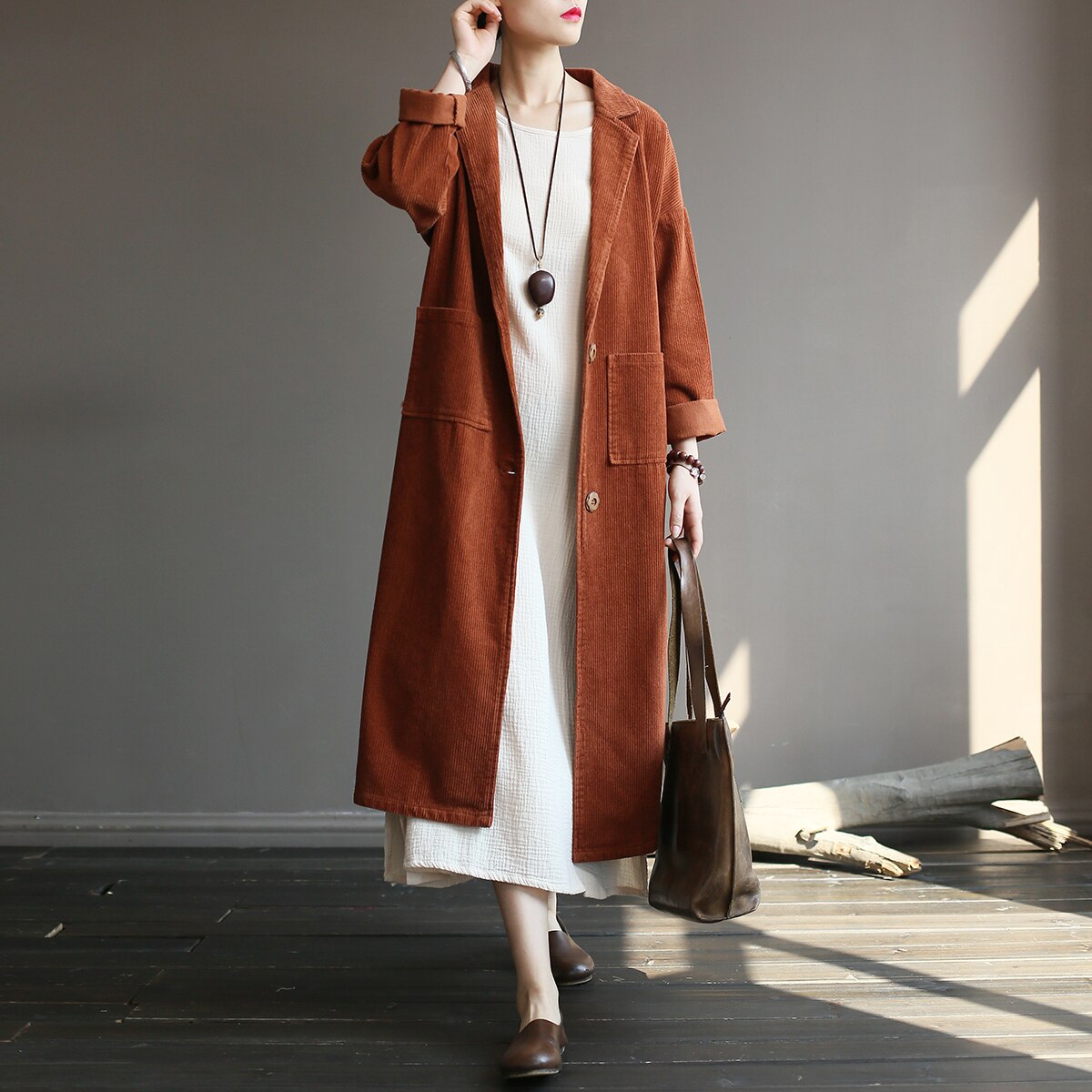 Vrouwen Herfst Winter Effen Kleur Katoen Corduroy Trenchcoat Uitloper Dames Retro Corduroy Overjas Lange Jas Vrouwelijke Vintage Jas