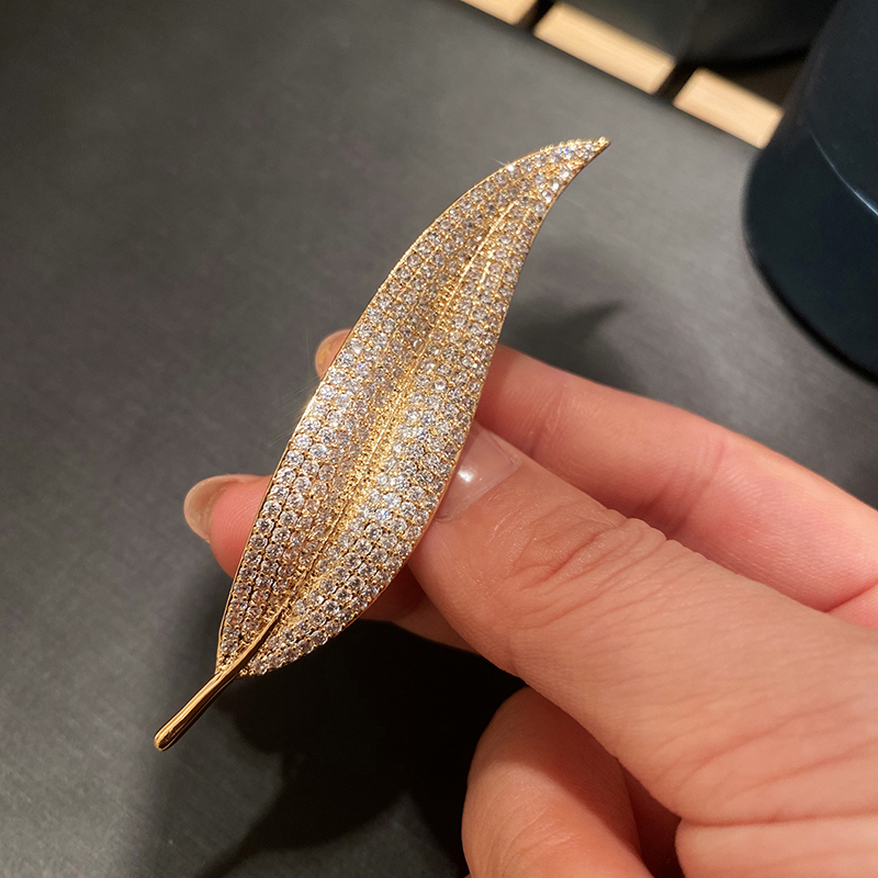 Broschen für damen, wunderschöne broschen, korsagen, federnadeln, zirkonia-stickereien, cardigan-schal-schnallen, edle schmuckaccessoires