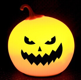 Unique Halloween Pumpkin Shape With 3 Different Lighting Modes Colorful Led lighting toy with 1200 mAh Li battery: Green