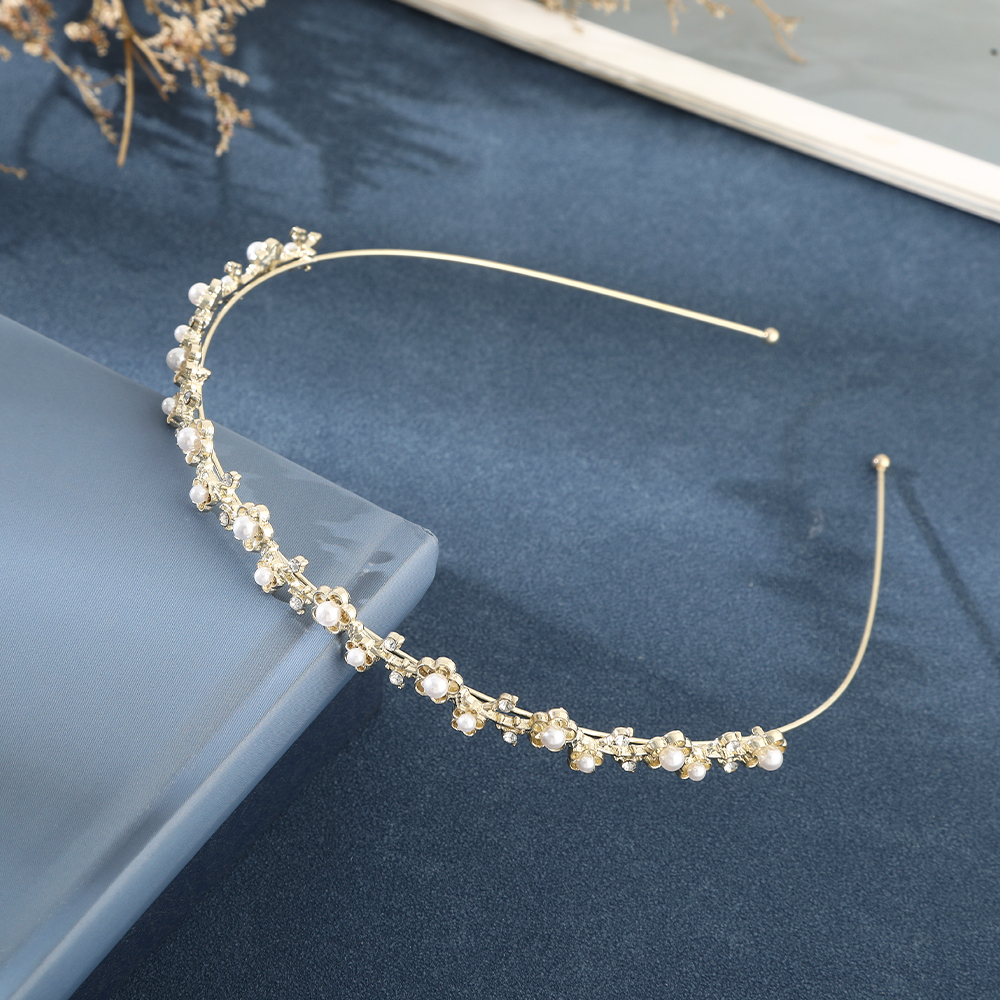 AWAYTR-Diadema con aro para el pelo para mujer, diadema deportiva ondulada, diadema de flores, diademas de cristal, accesorios para el cabello de aleación dorada para niña: YELLOW