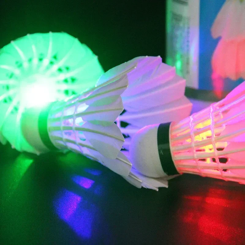 1/3/5 Uds iluminación bádminton noche oscura iluminación LED colorida deporte bádminton punto de luz lanzadera accesorios para gallo volante