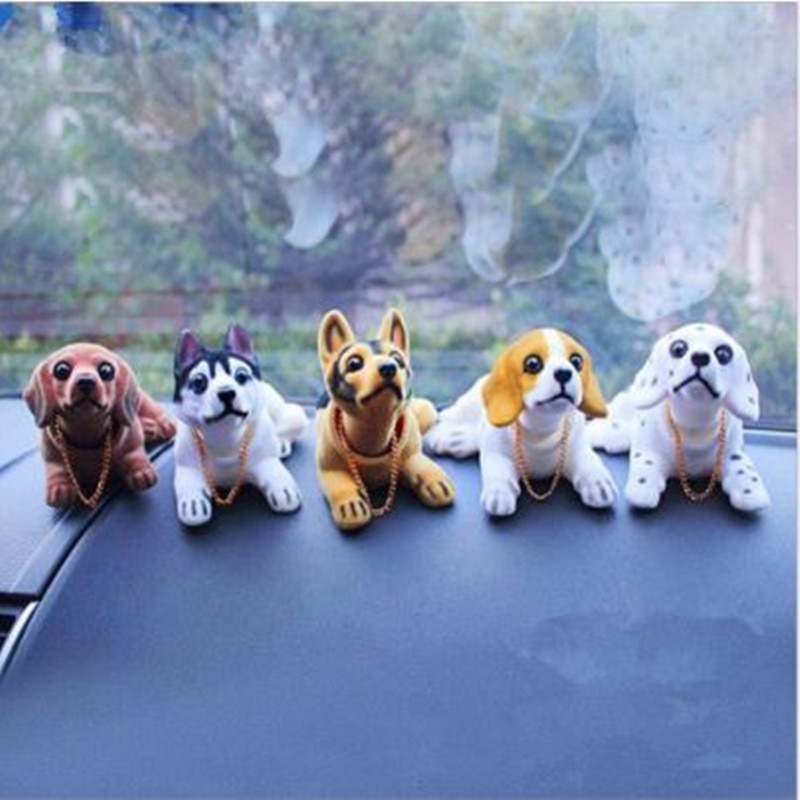 Bil styling söt bobblehead hund docka bil nickande hund skakar på huvudet skakande hund för bil dekoration möbler artiklar