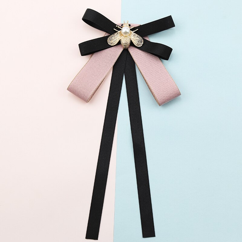 Wit overhemd, strik, damesstropdas, collegestijl, britse damesstropdas, zoete streamer, lint, strik, bloemensieraden: Lichtroze