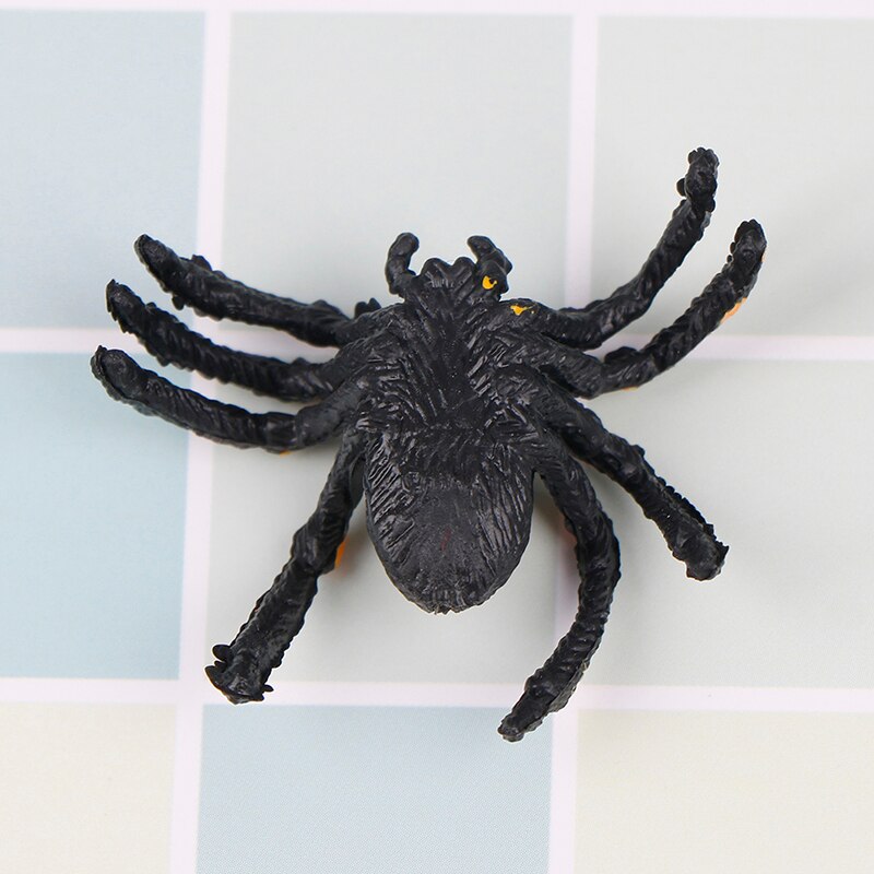5Pcs Novelty Grappig Simulatie Spider Plastic Spider Grappig Grapje Speelgoed Joke Prank Realistische Rekwisieten Halloween Party Decoratie