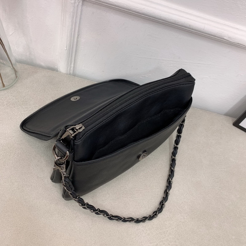 Diinovivo New Rivet borse da donna Punk Skull Design borsa a tracolla borse da donna Tote Rock borse piccole con patta borsa a tracolla a catena WHDV1997