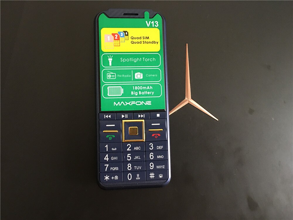 V13 Taster Handy 2.8 "Quad Sim Grund Großen Tastatur Bluetooth Taschenlampe MP3 Radio Kamera BigHorn 4SIM Günstige telefon