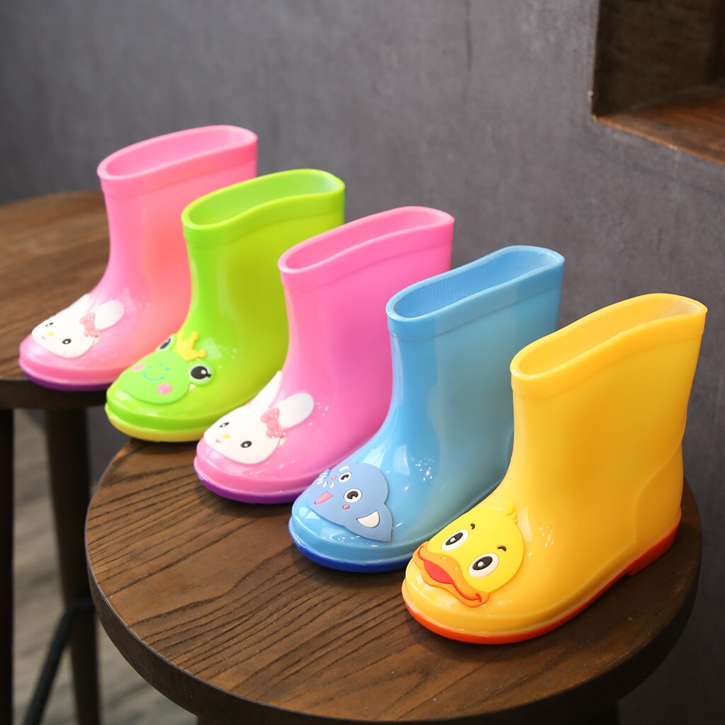 Nuevos zapatos clásicos de para niños zapatos de goma de PVC para bebés zapatos de dibujos animados zapatos de agua para niños Botas de lluvia impermeables