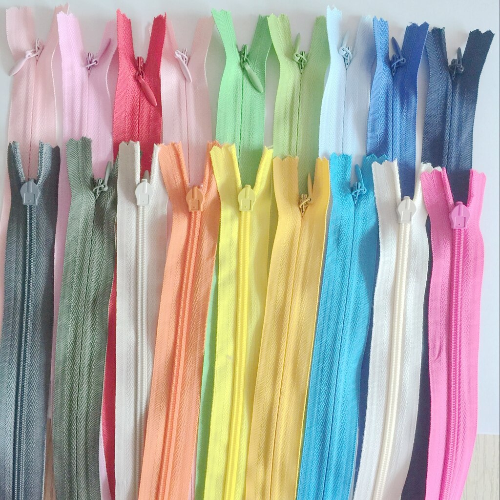 Fermeture à glissière en Nylon pour vêtements de couture | 18 pièces de 16 pouces, fermeture éclair à bout fermé, sacs et accessoires de tailleur, couleur aléatoire