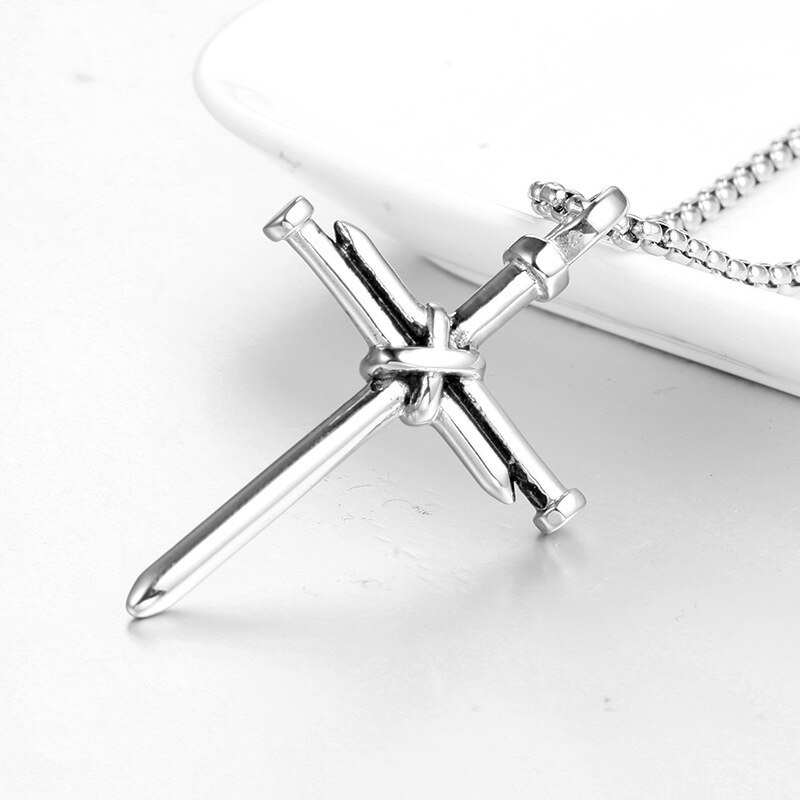 Neue Stil Edelstahl Stahlguss Nagel Kreuz Anhänger für Männer und Frauen Persönlichkeit Stahl Nagel und Seil Kreuz Halskette: Silber-
