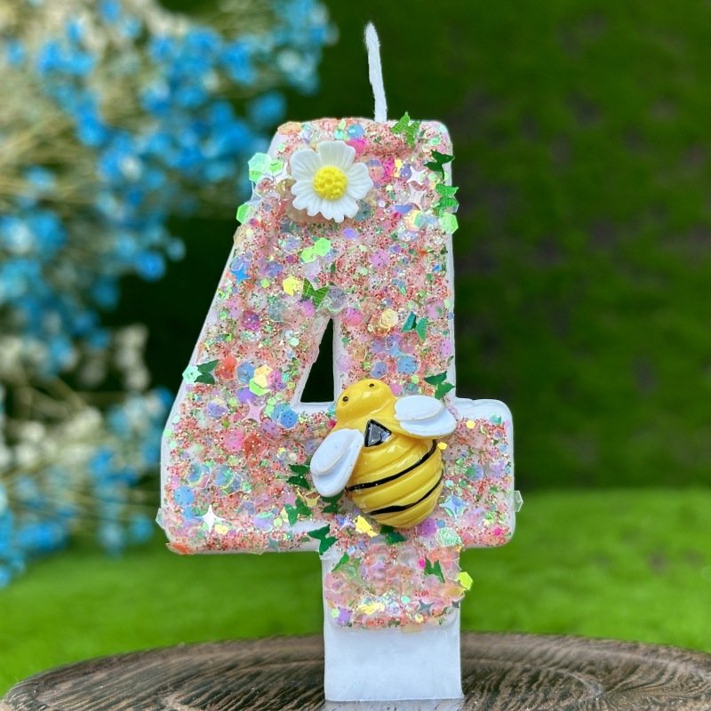 Colored Children's Bee Candle Wedding Guest Girl Boy birthday Candle Party Supplies And Stands Christmas Lights Candles: wood