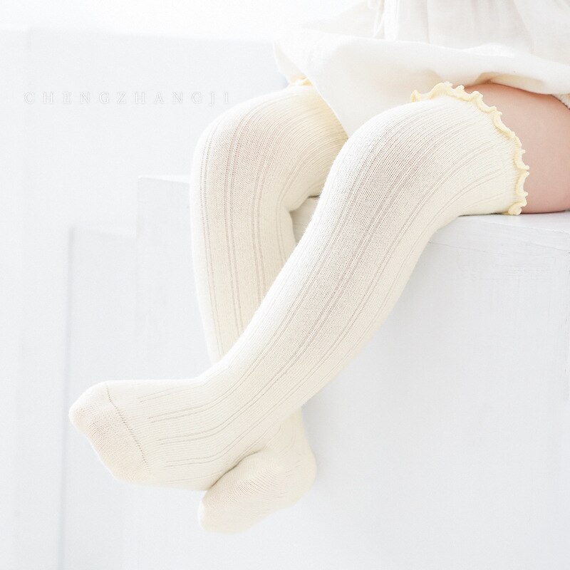 Leuke Streep Effen Kleur Over De Knie Baby Meisjes Kousen Sokken Baby Katoenen Zachte Warme Casual Kinderen Sokken meisje