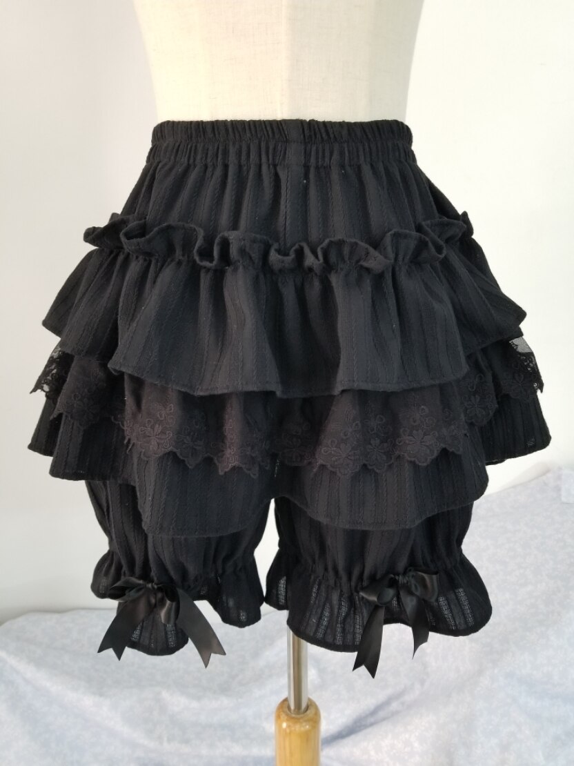 Cute Black/White Lolita Shorts Lace Ruffled Elastic Waist Cotton Bloomers: Black