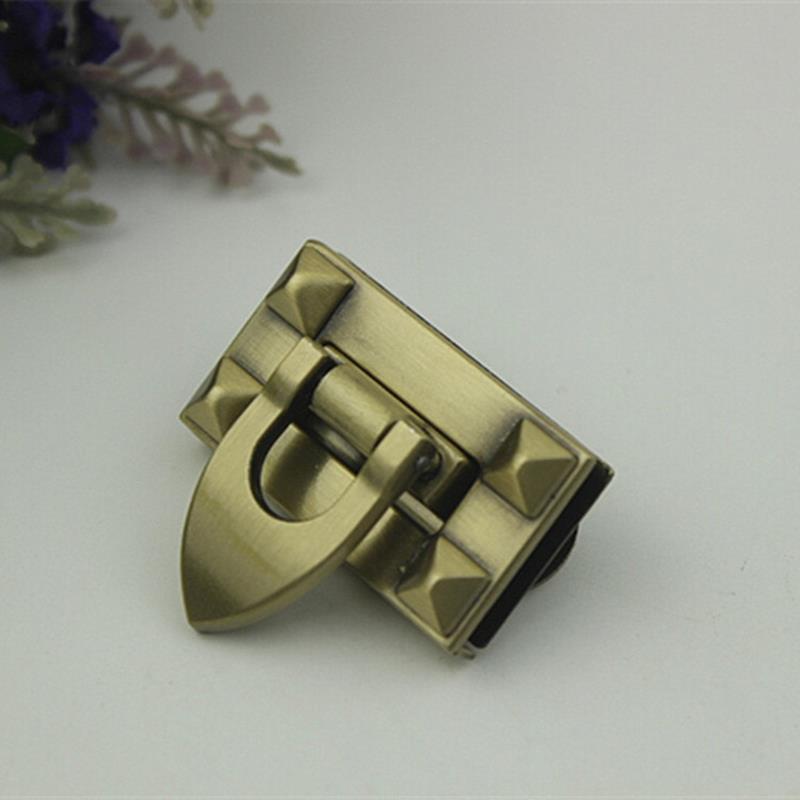 1 st Metalen Vierkante Kleine Tas Turn Lock Twist Lock Sluiting Leer Craft Vrouwen Tas Handtas Schoudertas Portemonnee DIY Tas Hardware