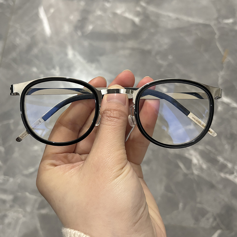 Danemark lunettes ultralégères cadre hommes femmes rétro rond sans vis lunettes titane acétate Oculos classique 9704: Pastèque rouge
