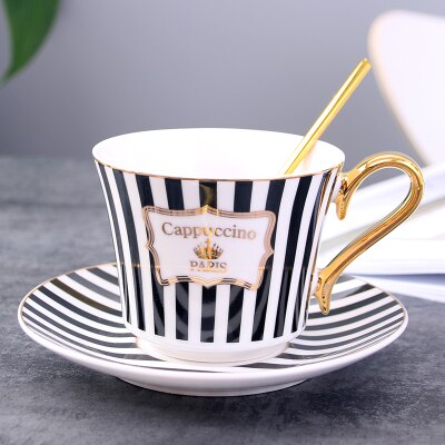 Concise Stripe Bone China Coffee Cup Saucer With Gold Spoon Ceramic Paris Tea Cup 225ml Porcelain Teacup Cafe Drinkware: Blue coffee cup