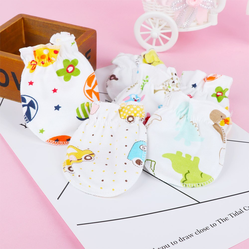 1 Pair Cute Baby Anti Scratching Gloves Newborn Protection Face Cotton Scratch Mittens Cartoon Pattern Random Color