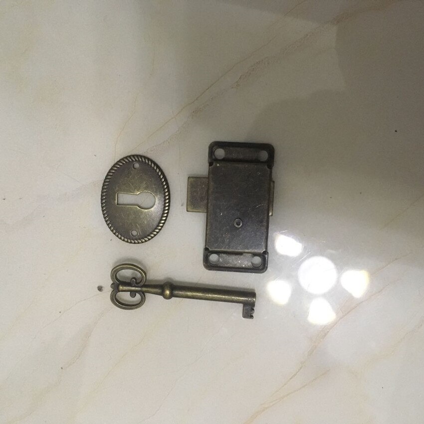 Retro drestress antique brass drawer cabinet decoative box small locks Classical lock for furniture cabinet door drawer: Bronze  A LOCK