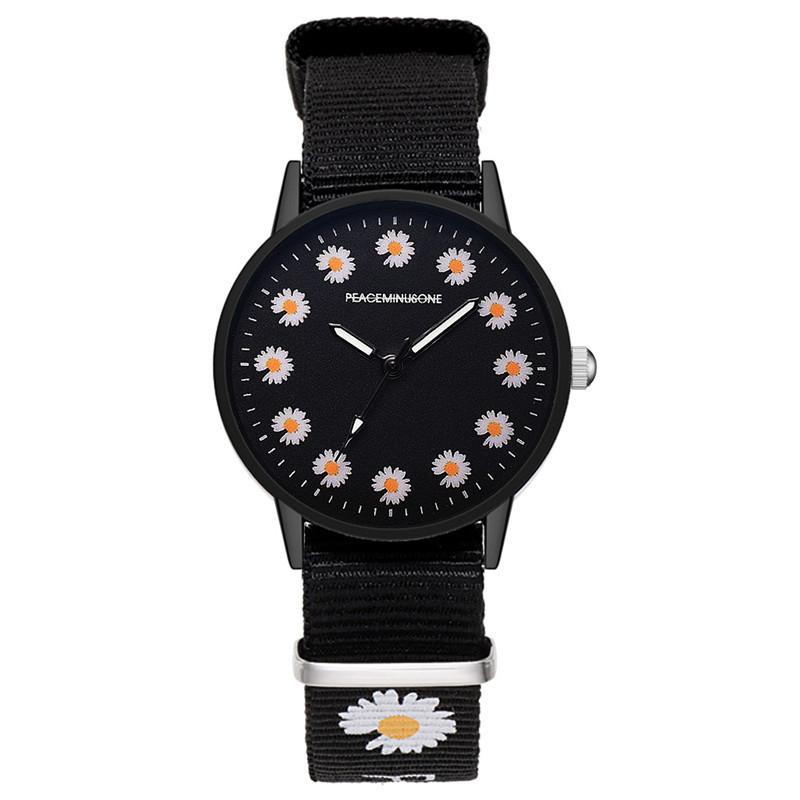 Kleine Daisy Armbanduhr Frauen Nylon Strap Kleid Quarzuhr Einfache Wilden Freundinnen Paar Uhr Geburtstag Frauen: d