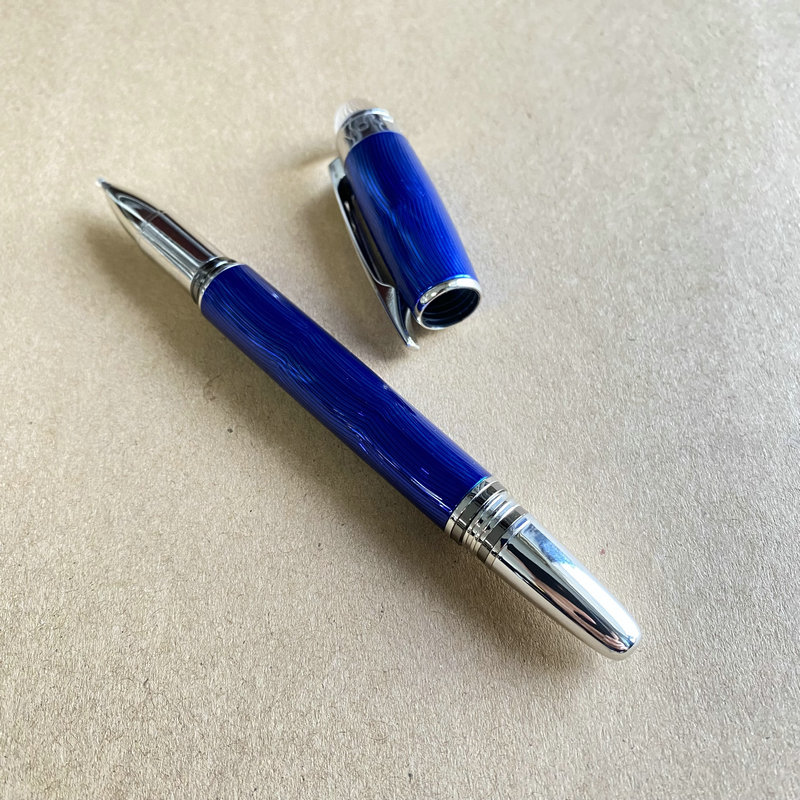Stylo exécutif en métal à rayures platine, stylo à bille étoile à poignée en caoutchouc/Rollerball, de luxe pour les professionnels d'entreprise: Gris foncé