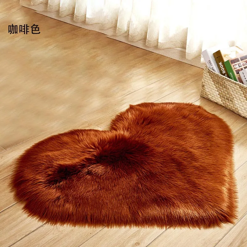 Alfombra peluda larga, alfombra peluda azul, blanca y rosa, alfombras de piel con forma de corazón, lana suave Artificial, piel de oveja, alfombra para puerta de dormitorio y habitación de bebé: Amarillo claro