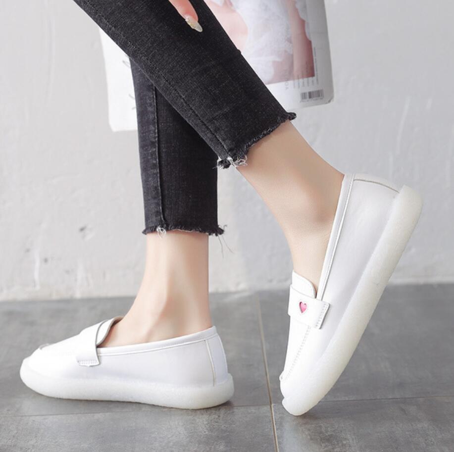 Leather Ladies Flats Women Spring Soft Bottom Loafers Nurse Shoes White Slip-On Female Comfortable Casual Driving Shoes: 8.5