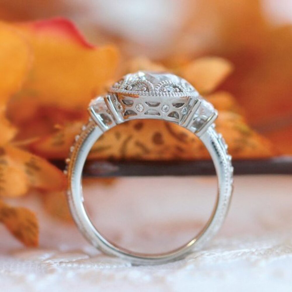 Huitan Luxus Hohe Silber Farbe Vorschlag Ringe Freundin Zeitlosen Stil Engagement Ring Frauen Modeschmuck Schiff
