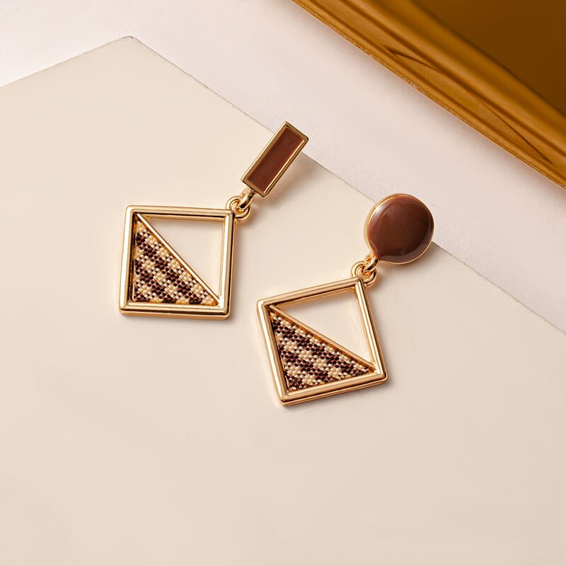 Pendientes llamativos coreanos para mujer, aretes con colgantes geométricos acrílicos marrones, aretes dorados, joyería: Brown 258