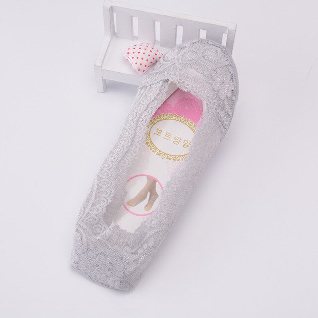 5 Ladies Summer Thin Sock Slippers Silicone Antiskid Ice Silk Socks Seamless Invisible Women Boat Socks Invisible Sock Slippers: 5 grey-lace