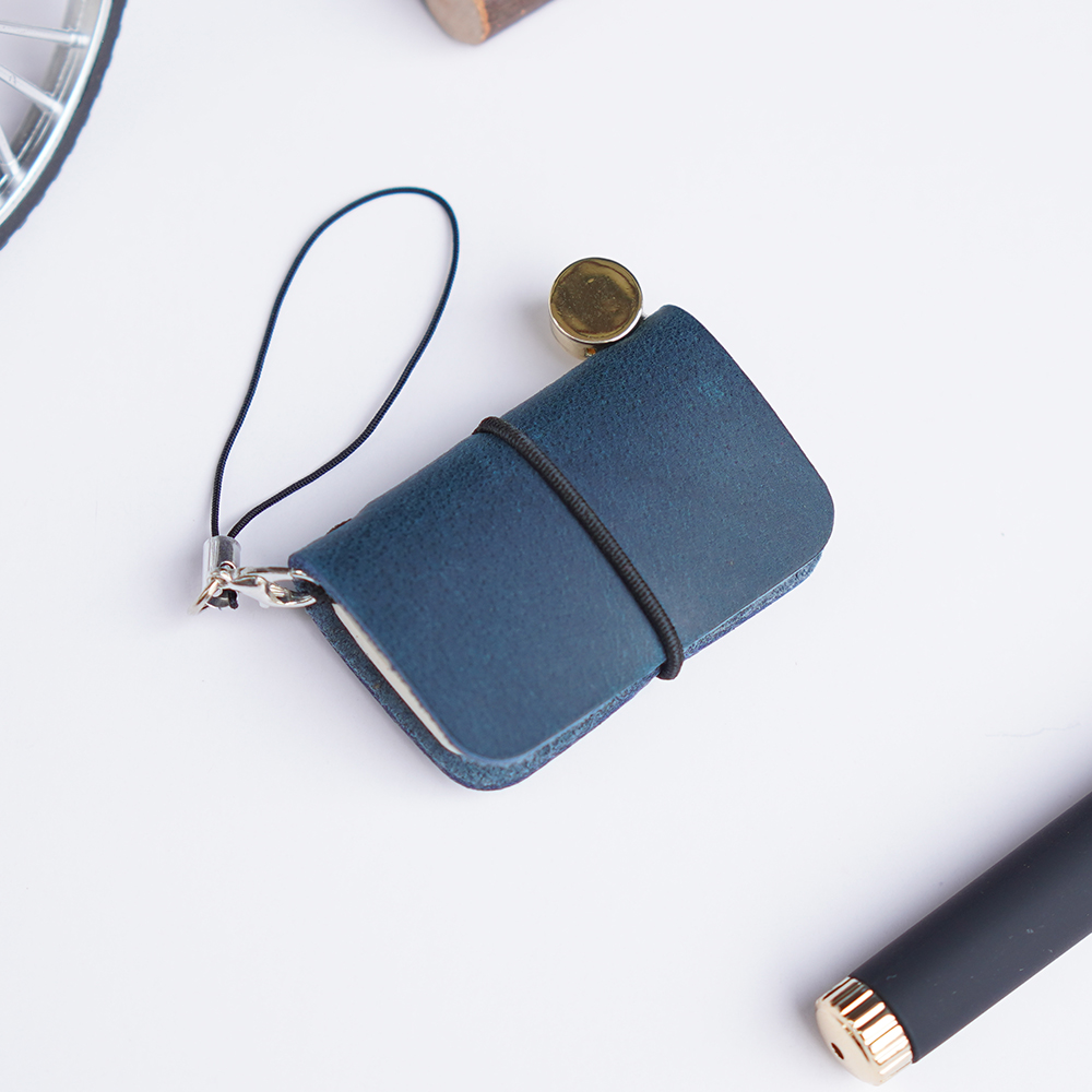 Ultra Mini notebook Traveler's manual Retro Leather style book Applicable to hang Decoration Diary book notepad 32 sheet 64 page: Beige