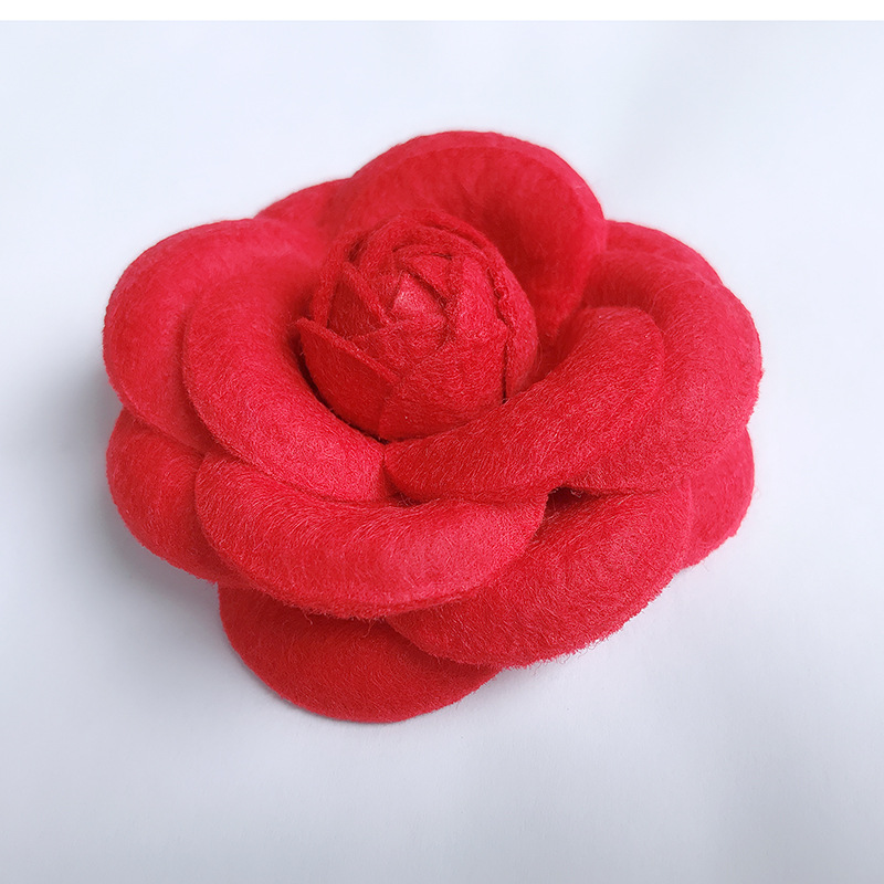 Broche pequeño de ramillete de de alta gama para hombres y mujeres, bufanda de seda de tela, hebilla, Pin, accesorios de ropa H1284: RED