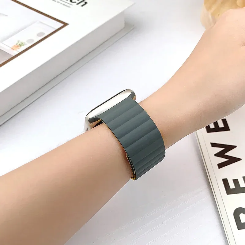 Magnetisk rem til apple watch series 7 band 45mm 41mm silikone urrem iwatch series  s 3 5 4 6 se 38mm 40mm 42mm 44mm