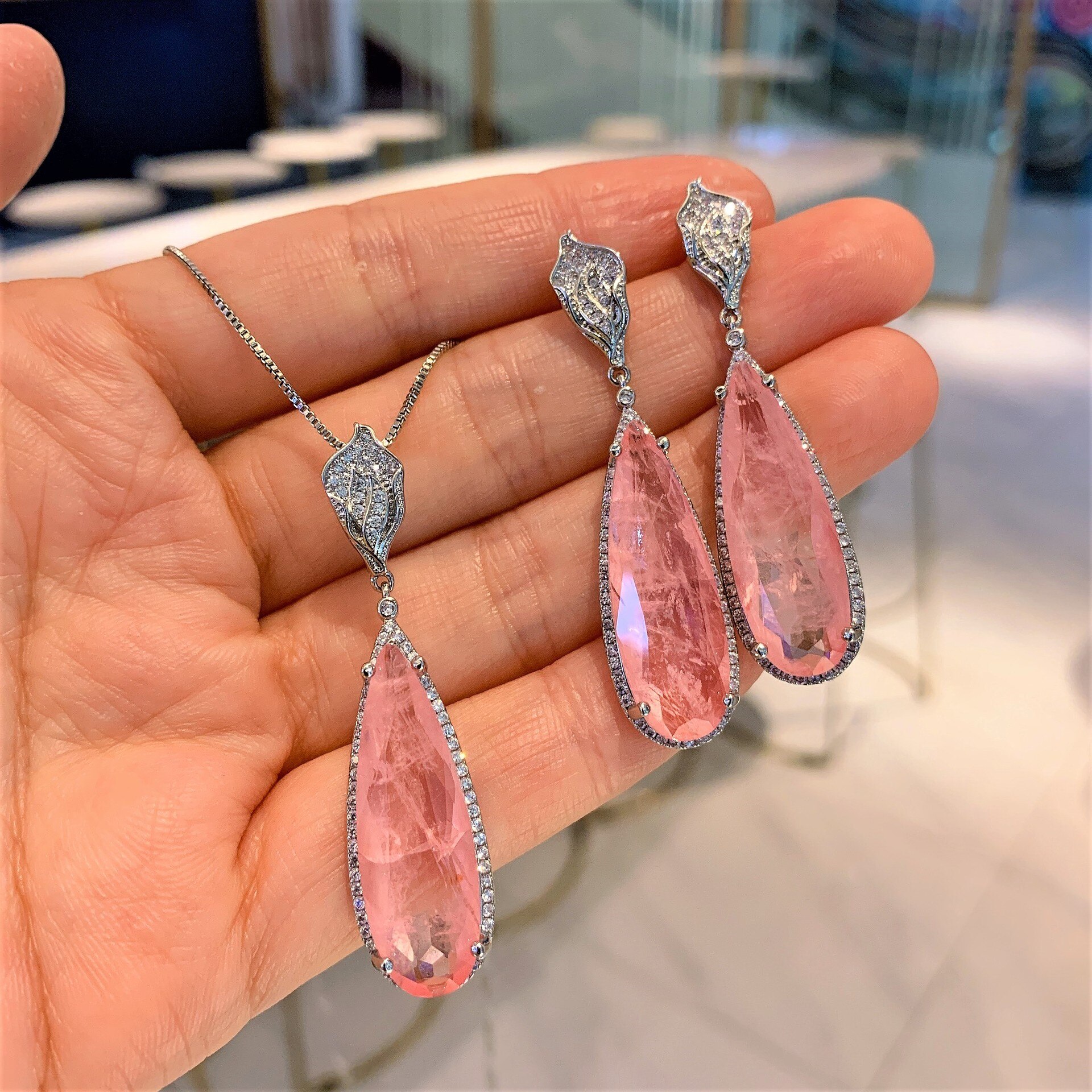 Hetty'S - Schitterende - zilveren hanger- hart van Zirconia - en 2 rijen Zirconia's - compleet met collier van 42 cm - Sieraden & Horloges Hetty'S - Schitterende - zilveren hanger- hart van Zirconia - en 2 rijen Zirconia's - compleet met collier van 42 cm - Sieraden & Horloges